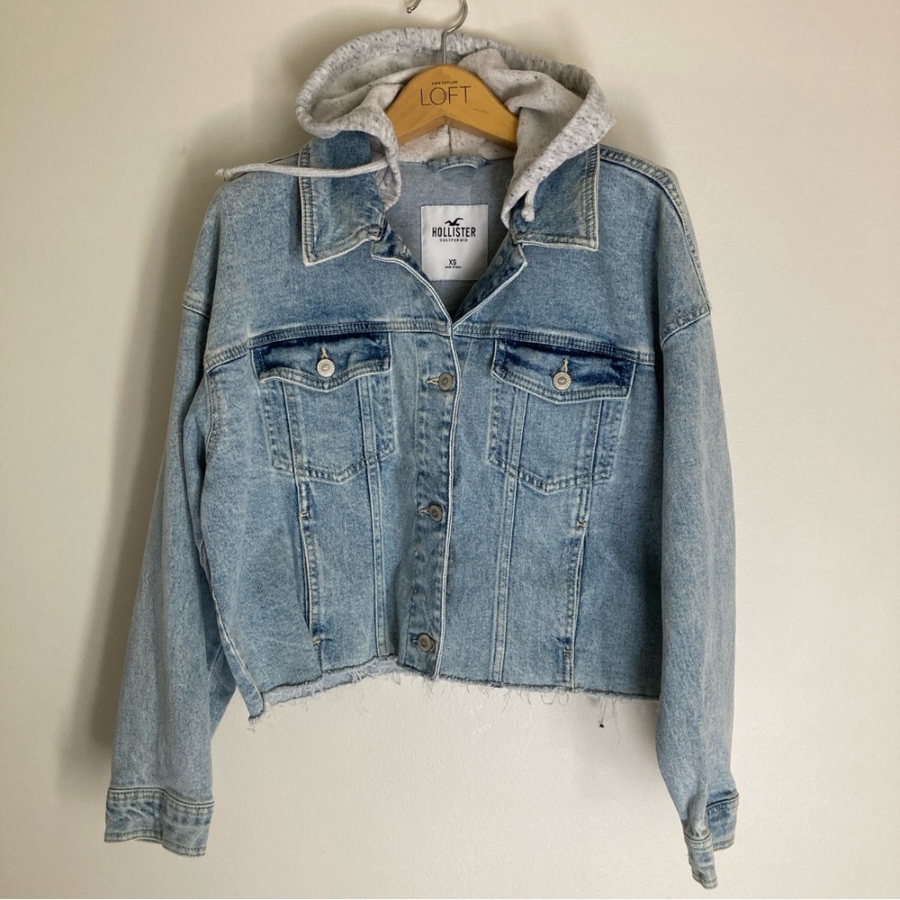 Hollister Women's Light Blue Denim Jacket with Gray Hood Size XS